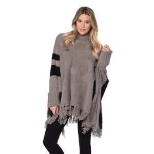 Barefoot dreams cozychic beach poncho